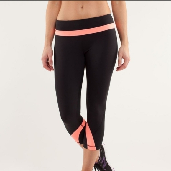 LULULEMON SoulCycle Run: Inspired Crop II - Picture 2 of 10